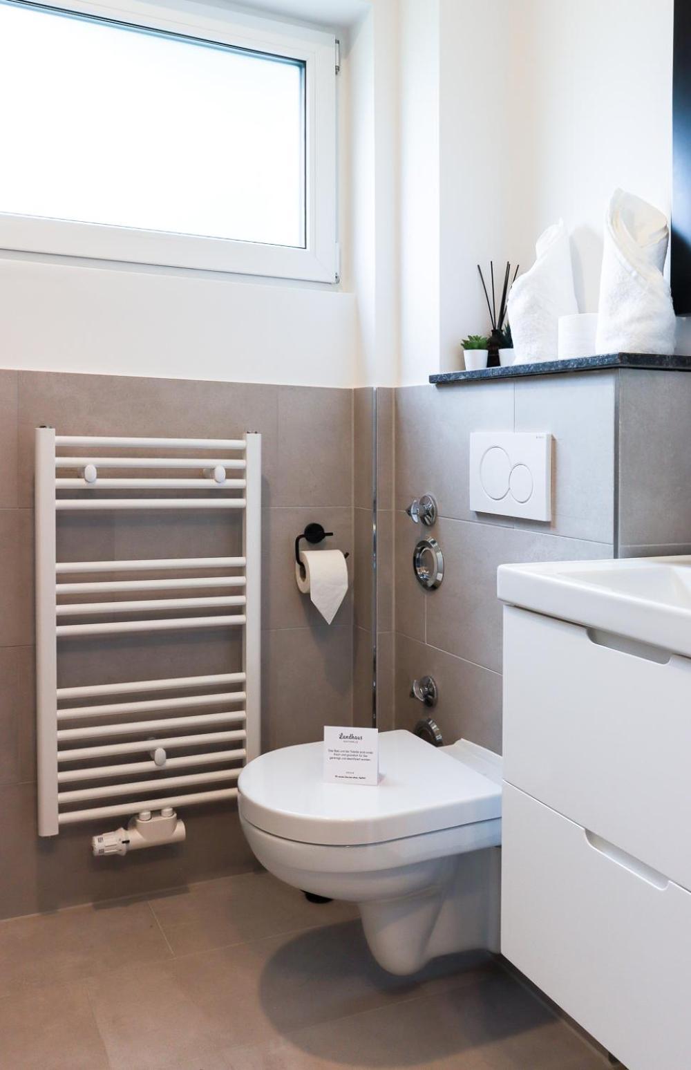 Moderne 1 Zimmer Ferienwohnung Mit Sonnenterrasse Und Parkplatz, In Ruhiger Lage, Nur Wenige Gehminuten Zum Ostsee Sandstrand Scharbeutz Ngoại thất bức ảnh