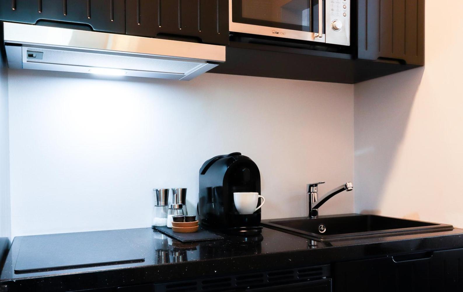 Moderne 1 Zimmer Ferienwohnung Mit Sonnenterrasse Und Parkplatz, In Ruhiger Lage, Nur Wenige Gehminuten Zum Ostsee Sandstrand Scharbeutz Ngoại thất bức ảnh