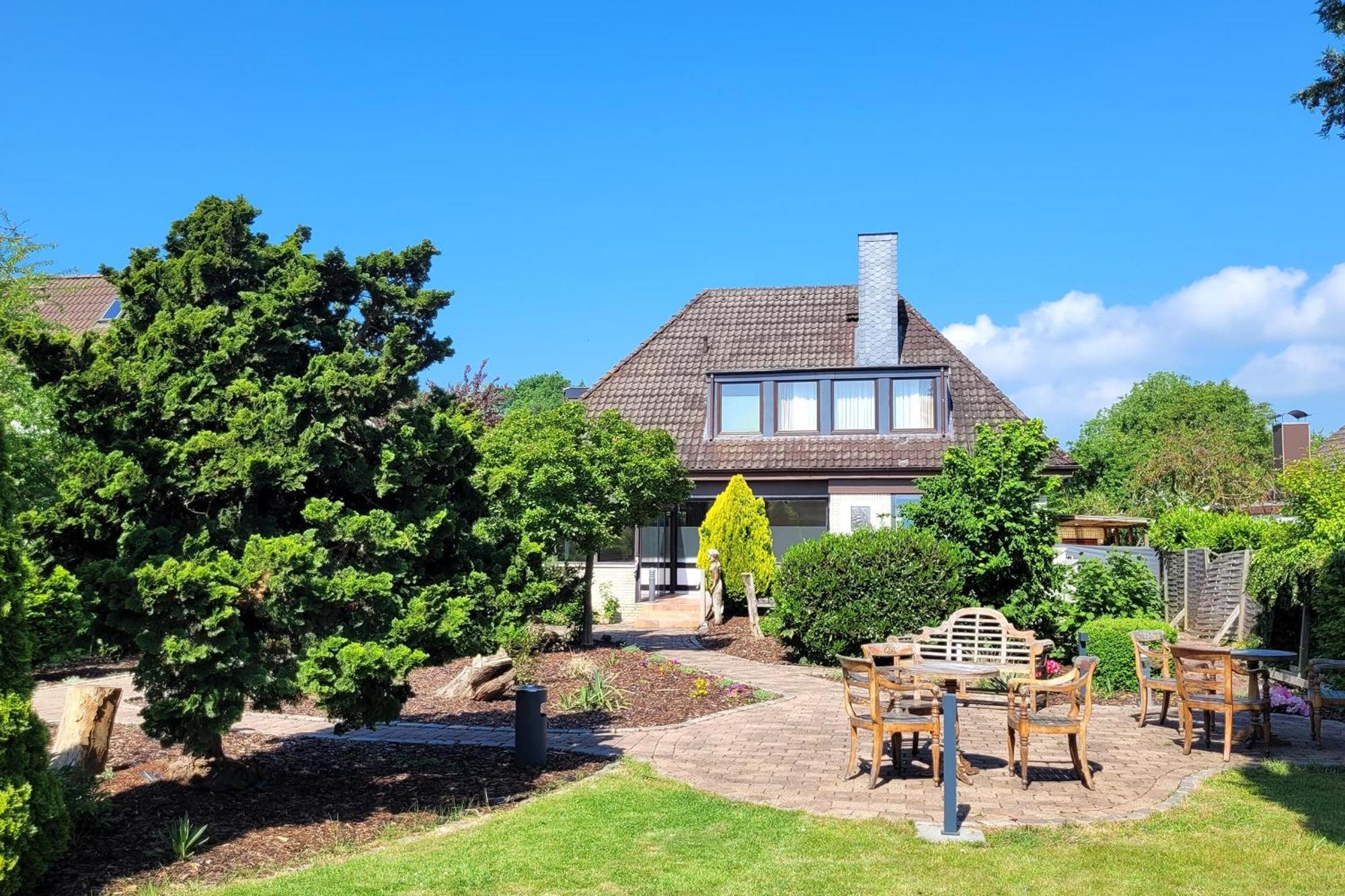 Moderne 1 Zimmer Ferienwohnung Mit Sonnenterrasse Und Parkplatz, In Ruhiger Lage, Nur Wenige Gehminuten Zum Ostsee Sandstrand Scharbeutz Ngoại thất bức ảnh